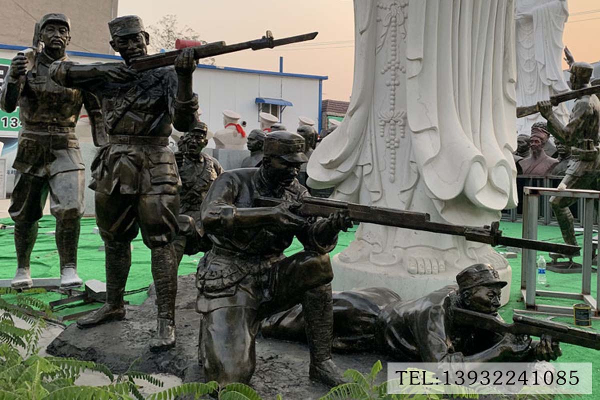 红军战士雕塑.jpg